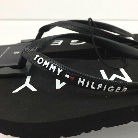Tommy Hilfiger Womens Black Flip Flops Beach Sandals With Logo Strap Size 5 - Picture 2 of 6